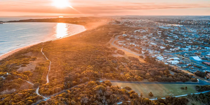 retiring in warnnnambool